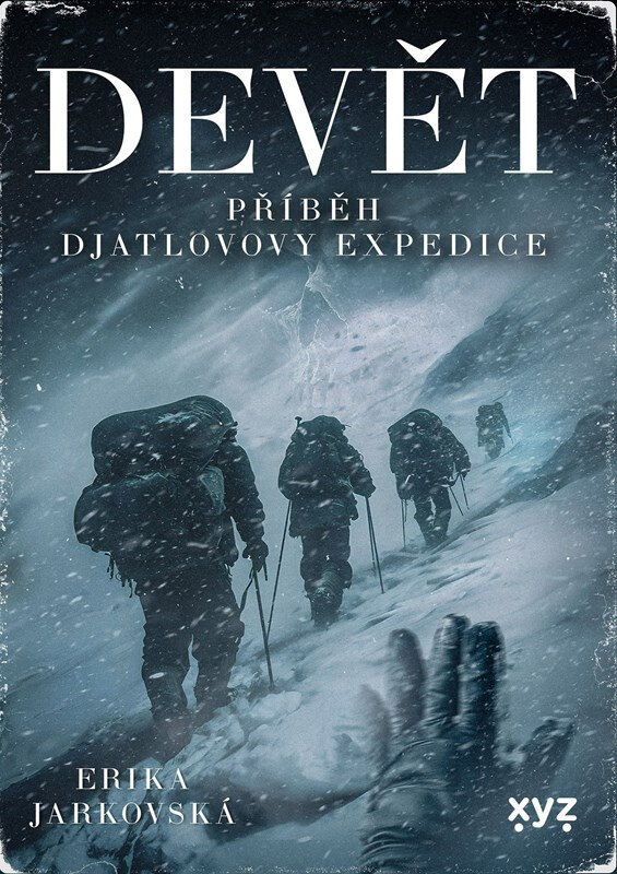 Obálka knihy Devět: příběh Djatlovovy expedice
