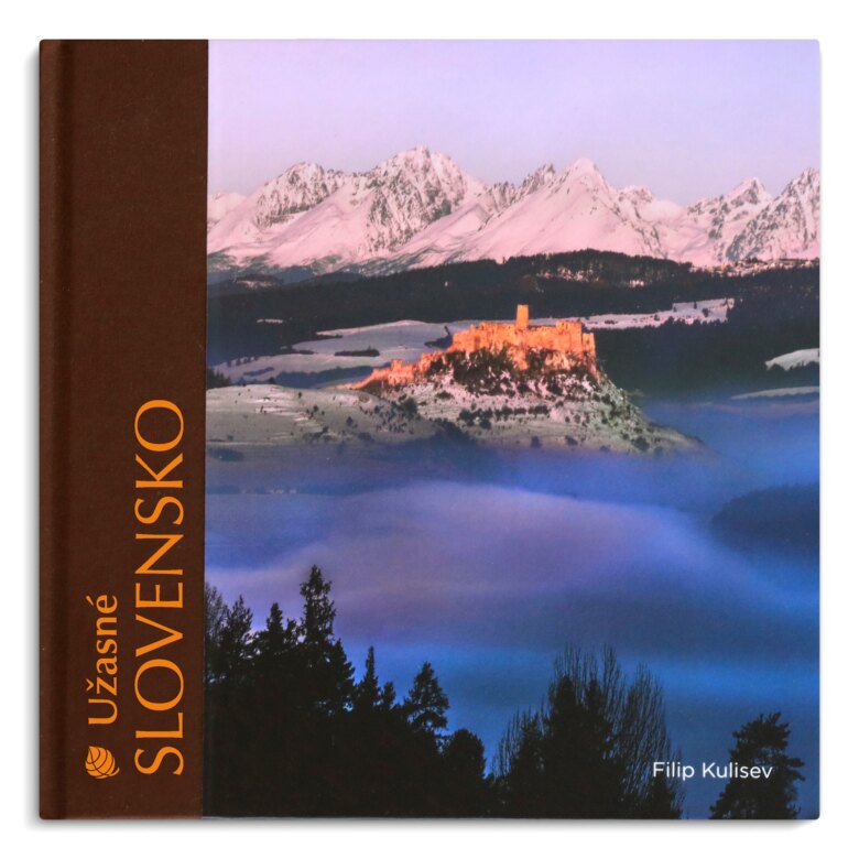 Obálka knihy Úžasné Slovensko