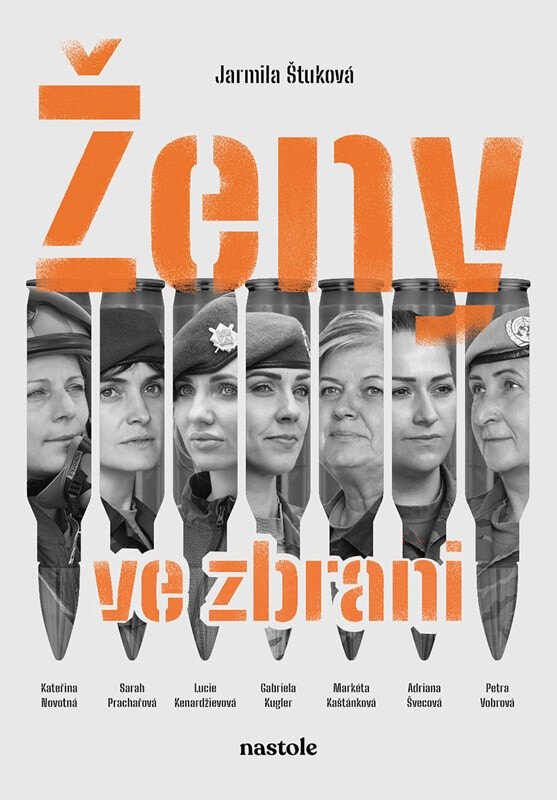 Obálka knihy Ženy ve zbrani